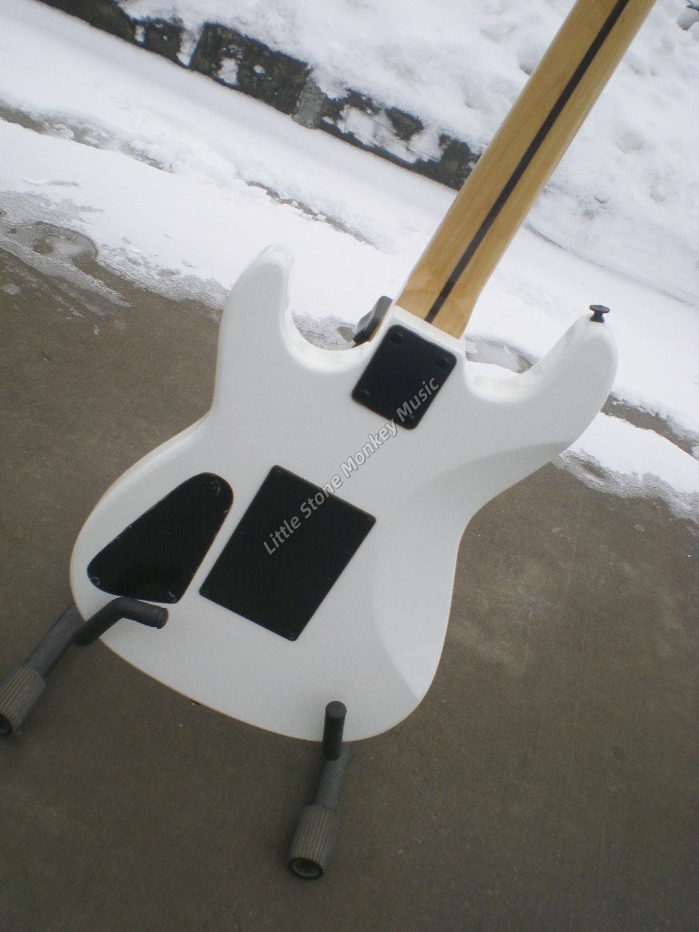 Factory Customized Electric Guitar  Custom electric guitar Custom Standard Electric Guitar  Electric Guitar Black and White Bullseye163
