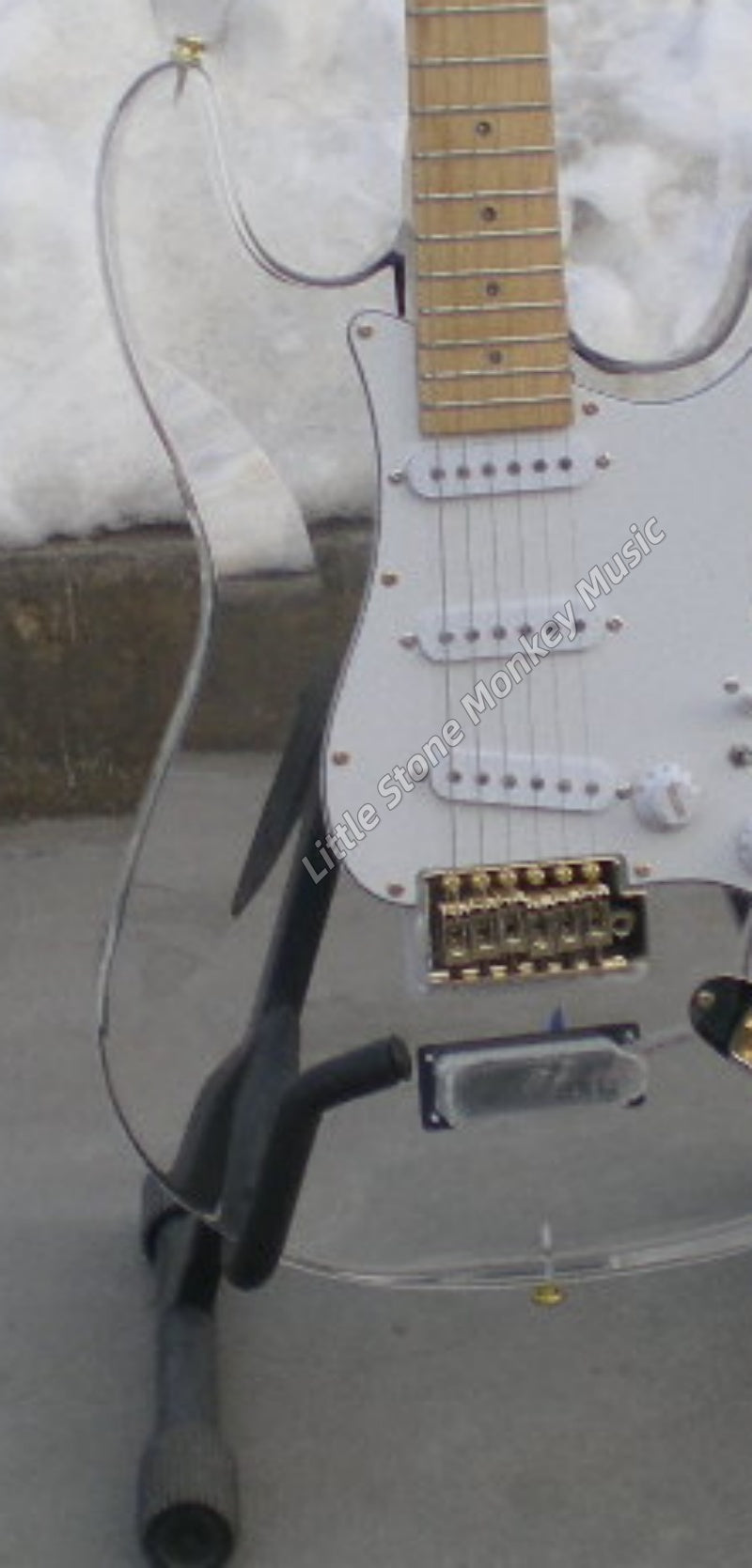 Factory Customized Electric Guitar  Custom electric guitar Custom Standard Electric Guitar  Electric Guitar 6 Strings Black Solid Body Electric Guitar with Basswood Body, Maple Fretboard, and Gold Hardware for Right-Handed Professionals166