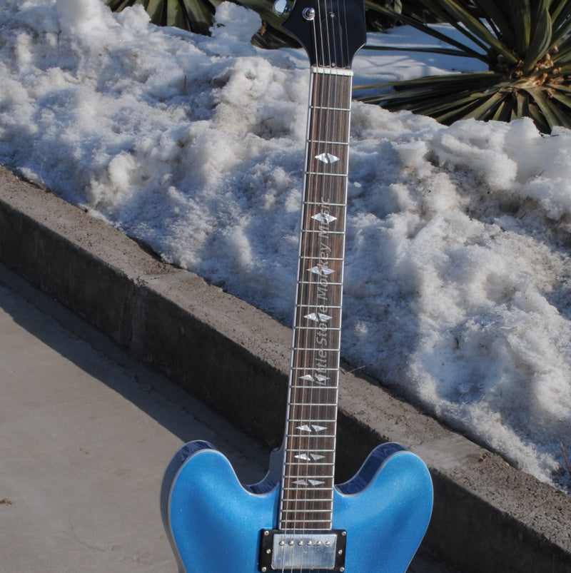 Factory Customized    Electric Guitar with Vintage Vintage blue color Electric Guitarop 213#