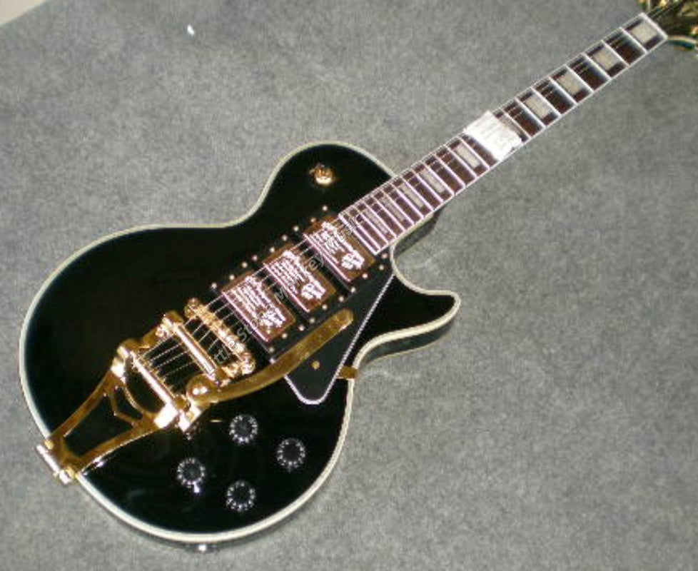 Factory Customized    Electric Guitar with Vintage Vintage burlywood color Electric Guitarop 267#