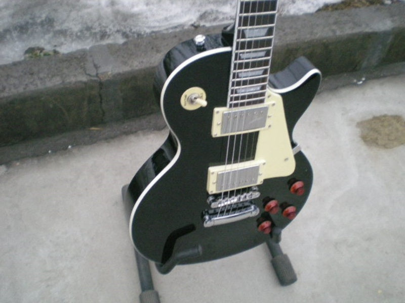 Custom Black Beauty LP Style Electric Guitar 401
