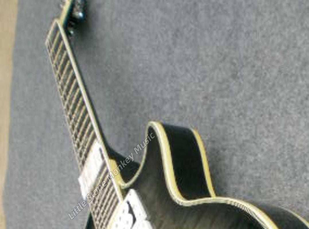 Factory Customized Electric Guitar  Custom electric guitar Custom Standard Electric Guitar green Quilted Maple Top H-H Pickups 6 string516