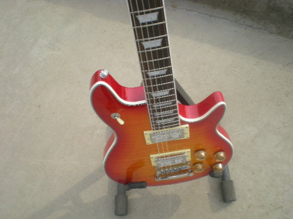 Customize Horizontal Stripes Electric Guitar LSM006