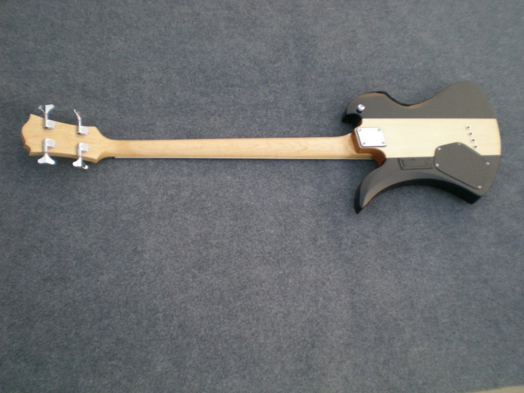 Customize High Quality Irregular Bass Mockingbird Style 4 String Electric Bass Guitar Trans Black Quilted Maple Center Top PJ Pickups Cloud Inlay Heavy Metal Solid Bass BC   Special Design
