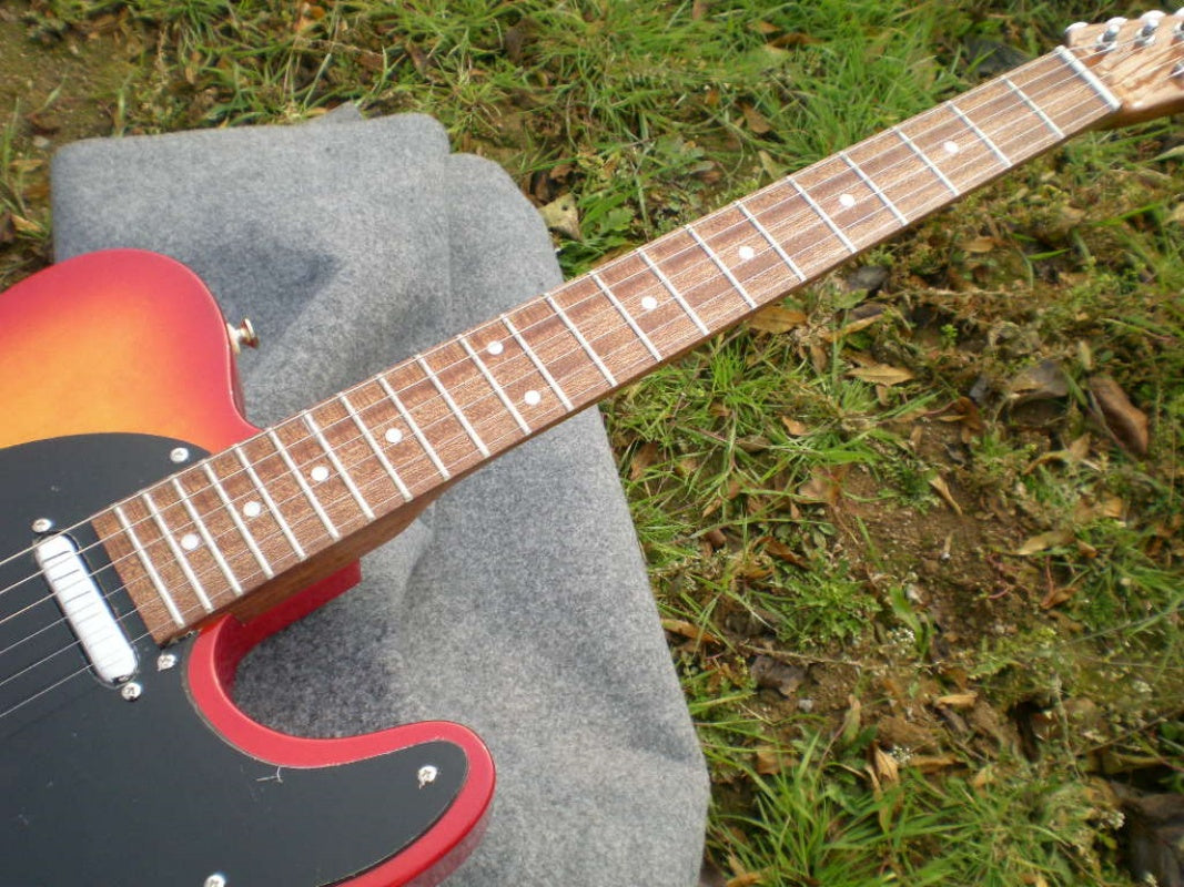 Factory CustomizedDouble Shake Six-String Electric Guitar - Sword Design, Factory CustomizedDouble Shake Six-String   Electric Guitar - Sword Design,  189#