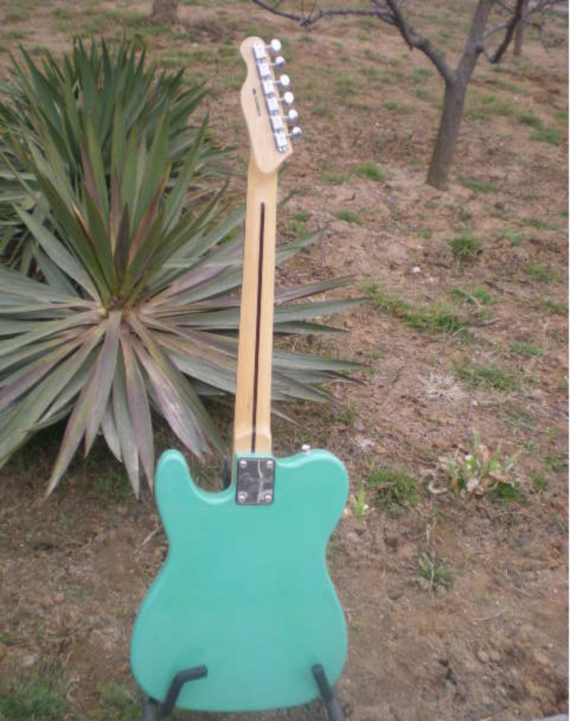 Factory Customized  Navy  Electric Guitar with Tele Electric Guitarop yellow  Color200#