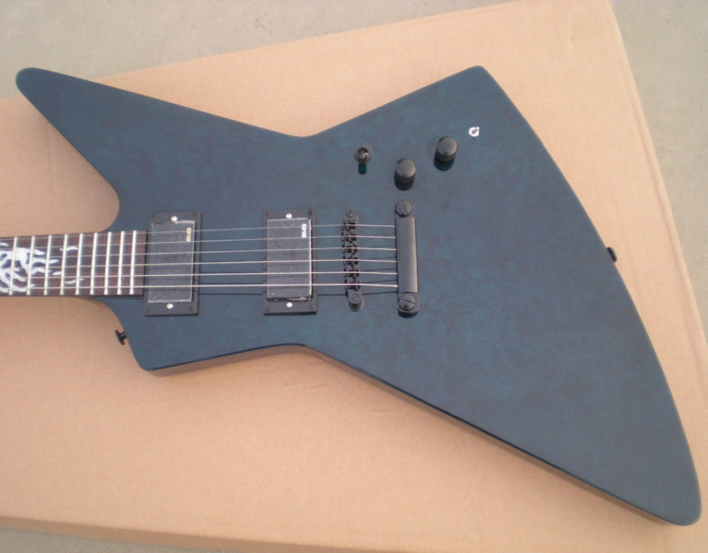 Factory Customized    Electric Guitar with Vintage Vintage black color Electric Guitarop362#