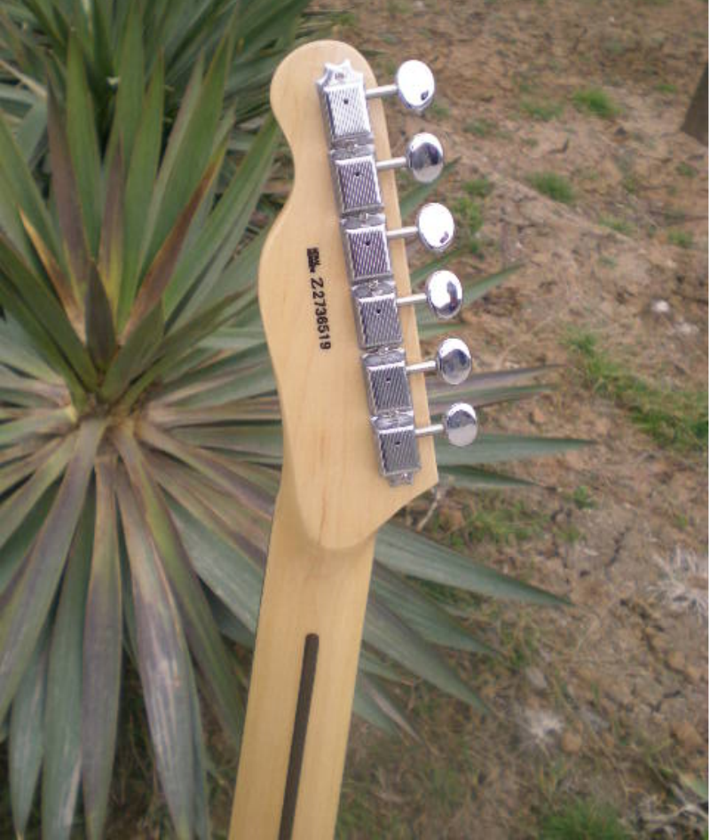 Factory Customized  Navy  Electric Guitar with Tele Electric Guitarop yellow  Color200#