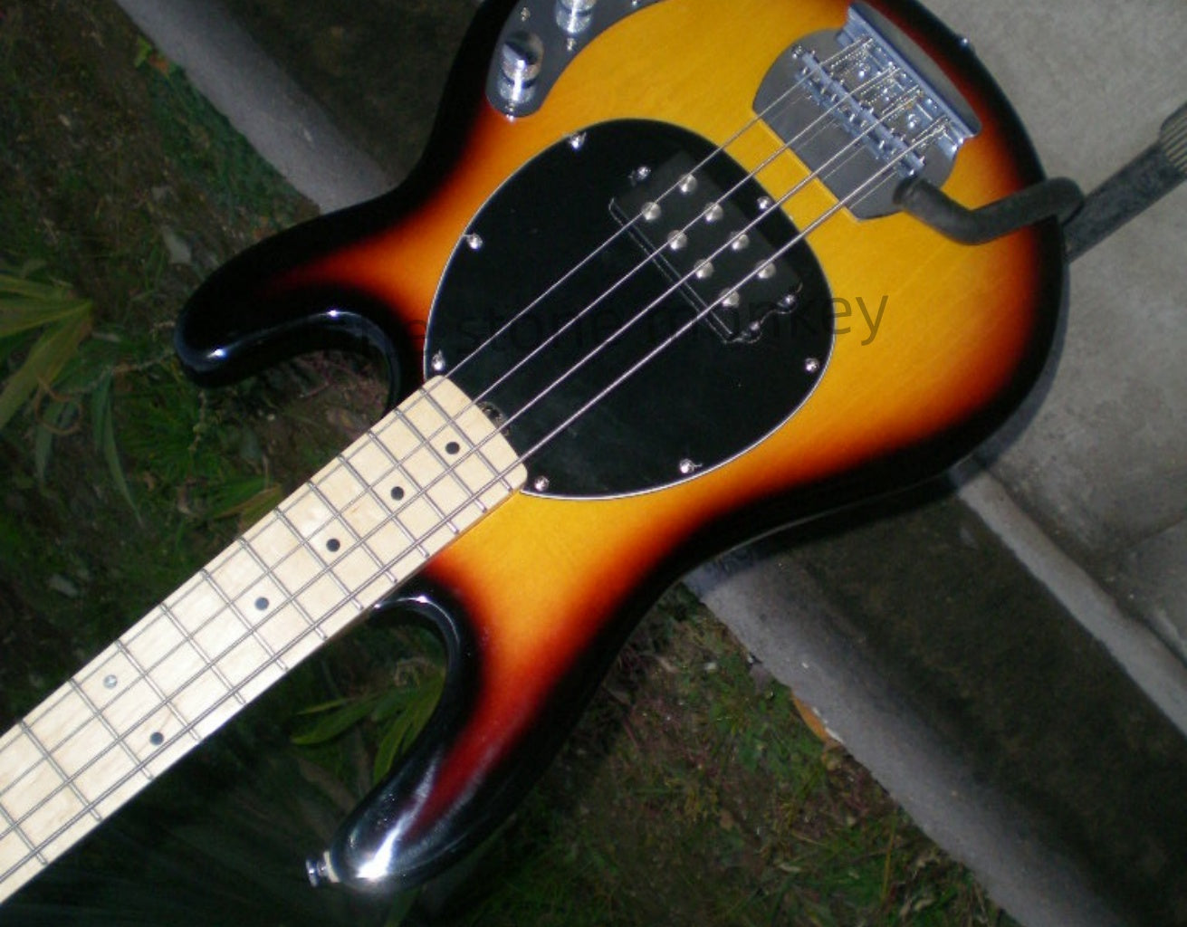 Factory Customized    Electric Guitar with Vintage Vintage aubergine burlywood color Electric Guitarop324#