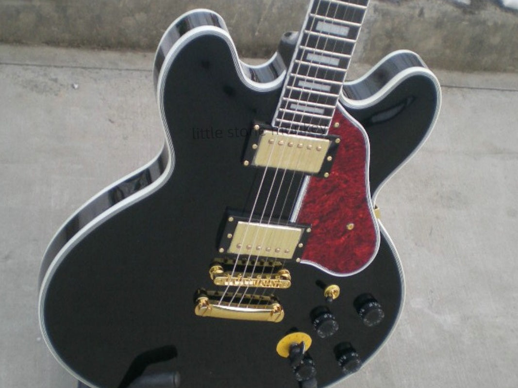 Factory Customized    Electric Guitar with Vintage Vintage black and white color Electric Guitarop 260#