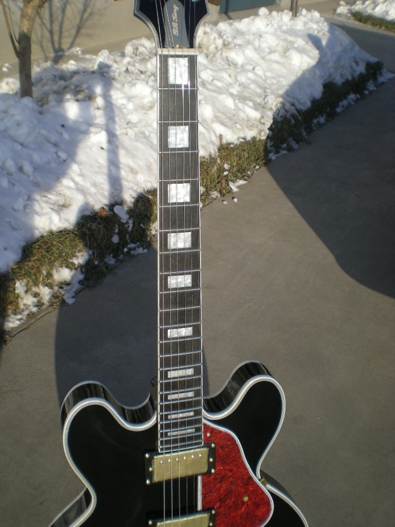 Factory Customized    Electric Guitar withThe black color of the lake water  Electric Guitarop 208#