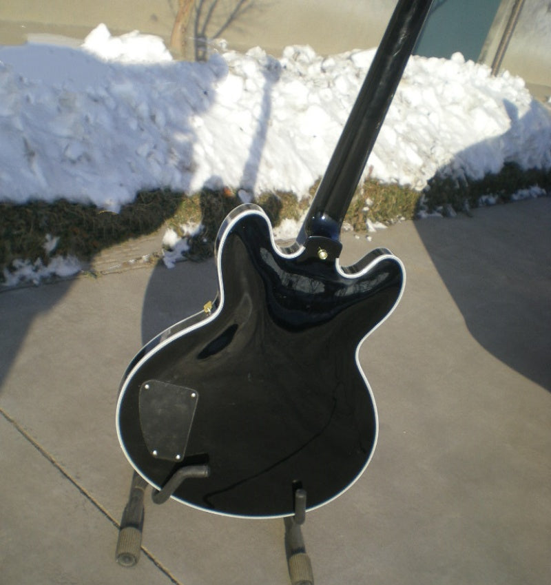 Factory Customized    Electric Guitar withThe black color of the lake water  Electric Guitarop 208#