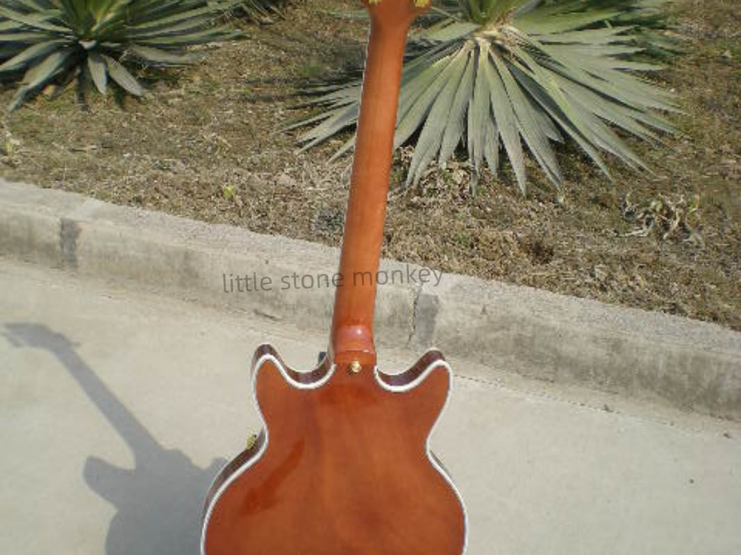 Factory Customized    Electric Guitar with Vintage Vintage burlywood color Electric Guitarop 253#