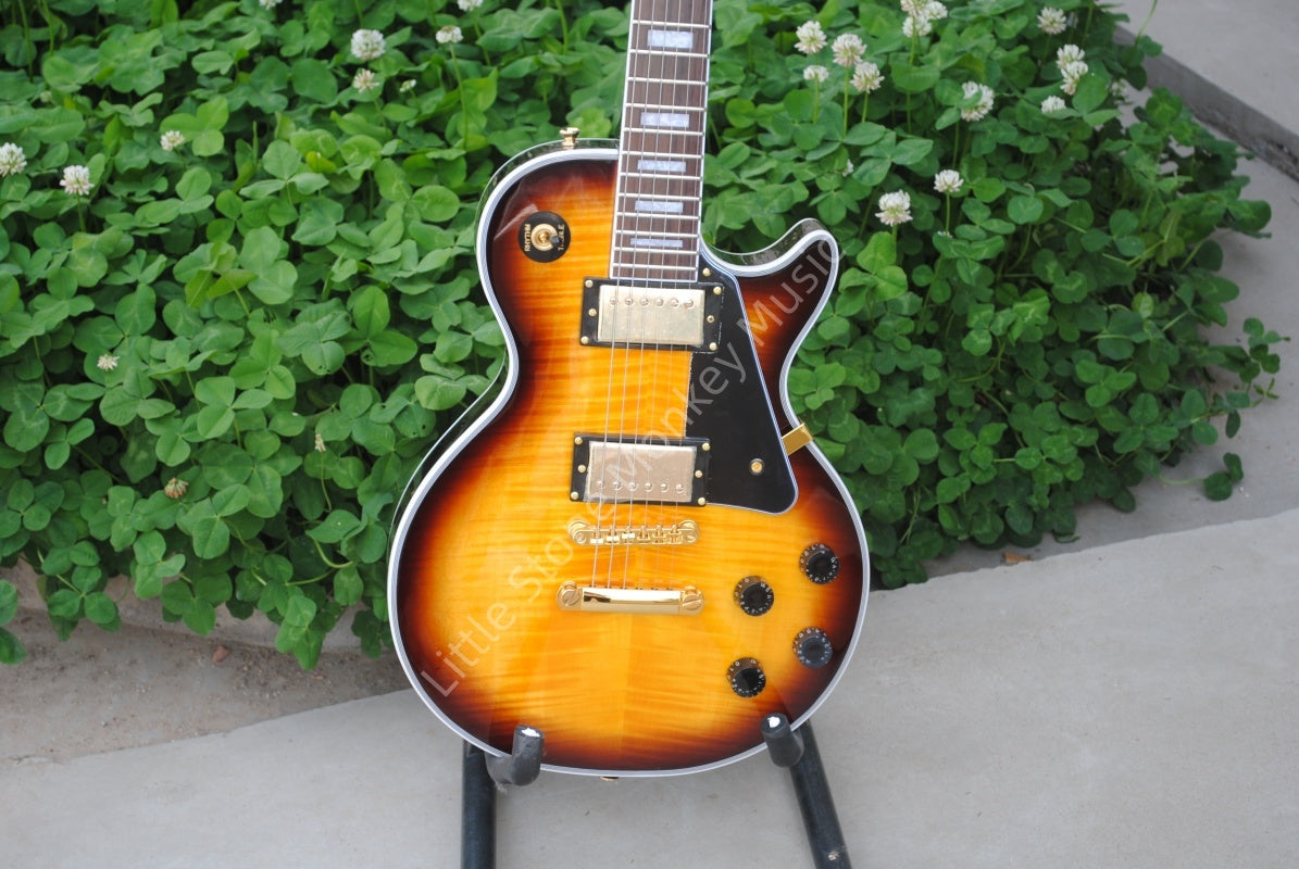 Custom with Figured Maple Heartwood Electric Guitar