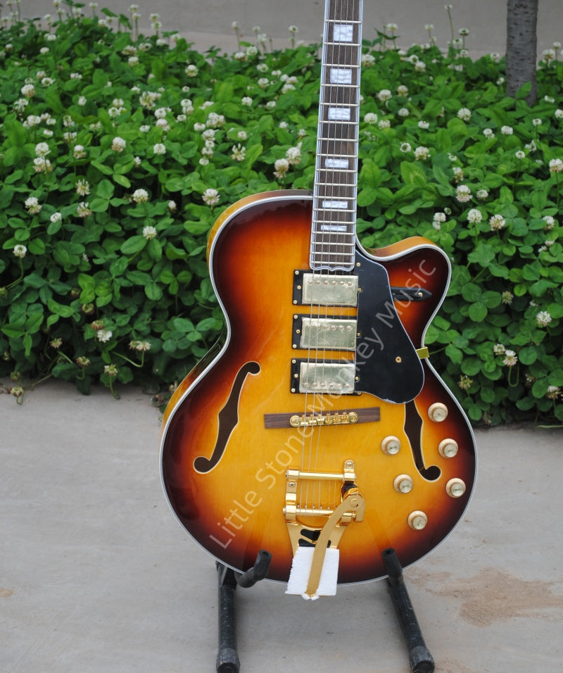 Factory Customized    Electric Guitar with Vintage wooden color Electric Guitarop 211#