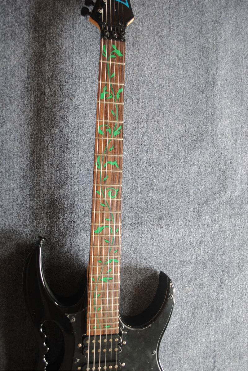 Customize Green Flower Fingerboard Electric Guitar LSM054